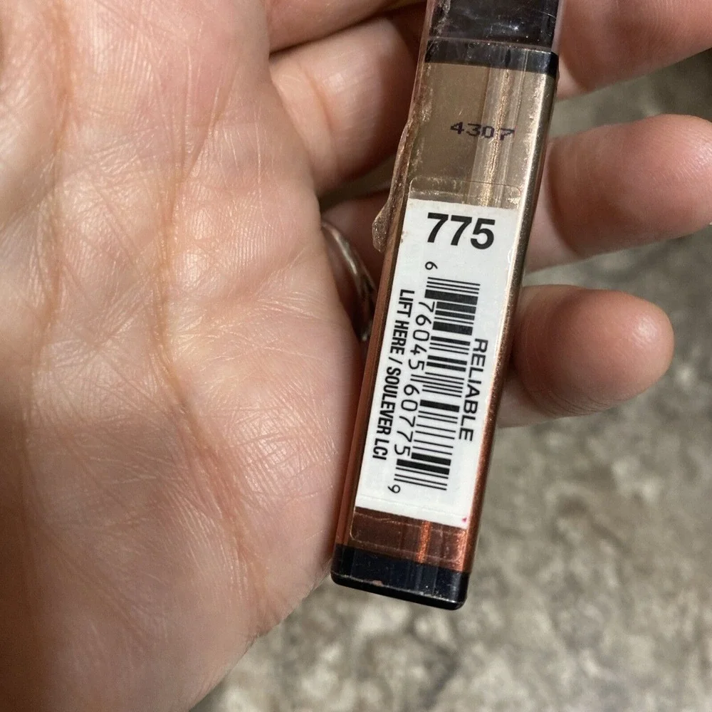 Hard Candy Ombre Lipstick Reliable‎ 775 New And Sealed